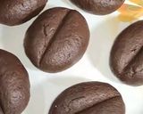 A picture of step 5 of Coffebean cookie.