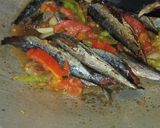 Foto langkah ke 5 dari resep Tumis iwak besekan.