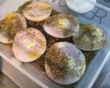 Une image de l'étape 4 de Oignons de roscoff aux herbes de Provence.