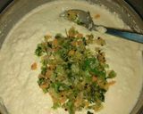 A picture of step 4 of Vegetable idli with peanut coconut chutney.