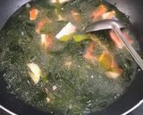 Foto langkah ke 9 dari resep Sup Rumput Laut / Miyeokguk.