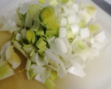 Foto del paso 1 de la receta: Merluza rellena de gulas y gambas