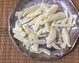 A picture of step 2 of Airfyer French fries very crispy.