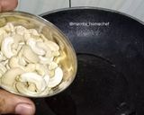 A picture of step 2 of Cashew Masala Curry.