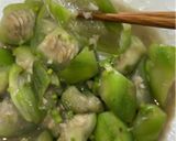 A picture of step 4 of Stir-Fried Loofah (清炒丝瓜).