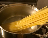 Foto del paso 7 de la receta: Mis tallarines de fin de mes (fileto y perejil)