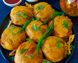 A picture of step 8 of Aloo Chop.