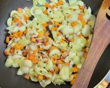 Görög töltött cukkini recept fázis 3 fotója