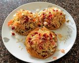 शाही कचोरी व कचोरी चाट (shahi kachori recipe in marathi) रेसिपी स्टेप 4 फोटो 