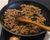 Foto del paso 4 de la receta: Bocadillo Mudéjar de Jueves Lardero (Longaniza confitada con Huevo rallado)