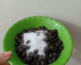 Hình bước làm 5 của món Cách làm Trân châu đen lên màu đẹp