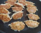 Foto langkah ke 6 dari resep Gyoza/Kwotie/Dumpling Ayam Pasti Enak👍.