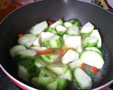 Foto langkah ke 3 dari resep Oyong/Gambas Masak Santan Pedas.
