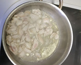 Foto del paso 1 de la receta: Risotto de pollo y espárragos verdes