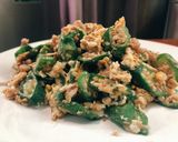 รูปขั้นตอนการทำที่ 4 ของ กระเจี๊ยบผัดไข่หมูสับ