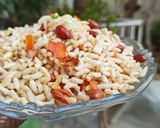 A picture of step 3 of Bhelpuri.