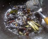 Foto langkah ke 5 dari resep Nasi Liwet Cumi Asin.