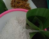 Foto langkah ke 2 dari resep Awug Bungkus Daun Pisang.