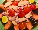 รูปขั้นตอนการทำที่ 4 ของ ยำแซลมอนไข่แดงเค็มหมูยอ