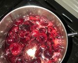 A picture of step 2 of Homemade Plum Jam spread.
