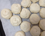 Foto del paso 9 de la receta: Bocaditos de hojaldre navideños 🎄