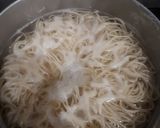 Foto del paso 2 de la receta: Noodles con pollo y verduras al wok