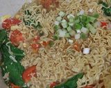 Foto langkah ke 3 dari resep Mie Goreng Tektek (Mie Instan).