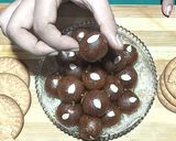ব্রিটানিয়া বিস্কুটের পান্তুয়া (biscuiter pantua recipe in bengali) রেসিপির ধাপ 8 ছবি