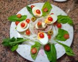 Foto del paso 7 de la receta: Ensalada de Atún con papas rúcula cebolla, Huevos y cherry