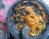 Foto langkah ke 2 dari resep Telur Dadar Tumis Sambal Ulek.