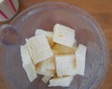 Foto langkah ke 2 dari resep Puding Roti Tawar Coklat dan Saos vla.