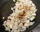 Foto del paso 2 de la receta: Macarrones con brócoli, calabacín y nata 🥦🥒 + 🧀🥛