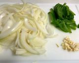Foto del paso 1 de la receta: Sopa de cebolla a la chilena