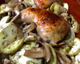 Foto del paso 5 de la receta: Pollo al horno con champiñones y calabacín