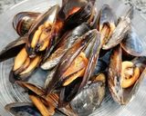 Foto del paso 2 de la receta: Lubina al horno con mejillones
