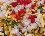 A picture of step 3 of Misal Poha.