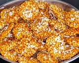 A picture of step 4 of Til gur ki revdi winter recipe / sesame jaggery rewadi.