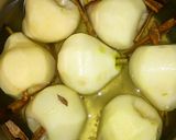 Foto del paso 3 de la receta: Peras al vino blanco (o tinto)