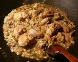 Foto del paso 20 de la receta Wok de arroz cremoso con pollo,en salsa de pate y pimientos