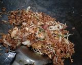 Foto langkah ke 6 dari resep Nasi Goreng.