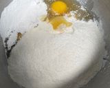 Foto langkah ke 4 dari resep Marmer Cake Pak Sahak 5 Telur Metode All in One, Panggang Oven.