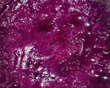 A picture of step 2 of Jamun chutney.