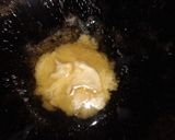 Foto langkah ke 2 dari resep Sosis Telur Margarin.