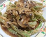 Foto langkah ke 3 dari resep Buncis crispy saus jamur lada hitam.