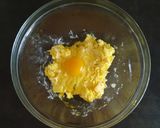 Foto del passaggio 2 della ricetta Crostata di frutta con crema pasticcera e confettura di ciliegie