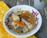 Gambar langkah 3 resipi Sup ayam kampung simple.