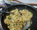A picture of step 3 of Vegetable Upma.