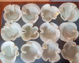 Foto del paso 7 de la receta: Canastitas de cebolla, hongos y 4 quesos