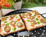 A picture of step 3 of Pan Pizza Sandwich 🥪🥪.