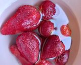 Foto del paso 1 de la receta: Limonada de frutilla y menta fácil